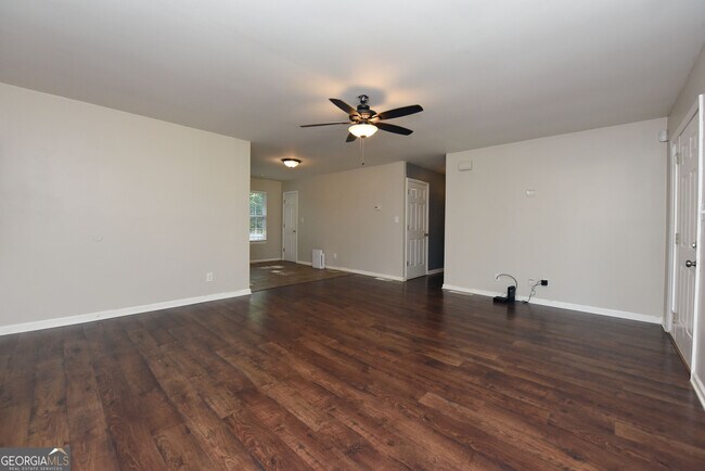 Foto del edificio - 54 Poplar Rd
