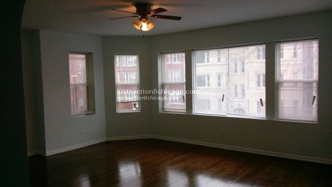 Foto del edificio - 7701 S Essex Ave