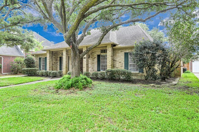 Foto del edificio - 1438 Crescent Green Dr