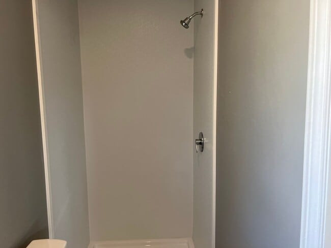 Building Photo - Adorable 1 bedroom 1 bath