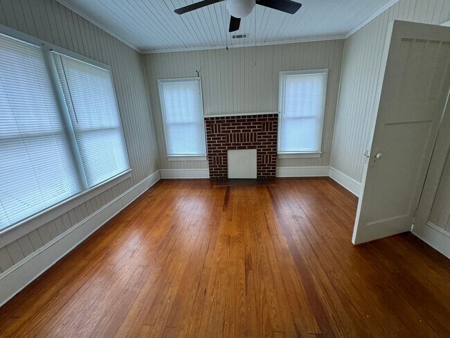 Building Photo - 6110 Burkhalter Road