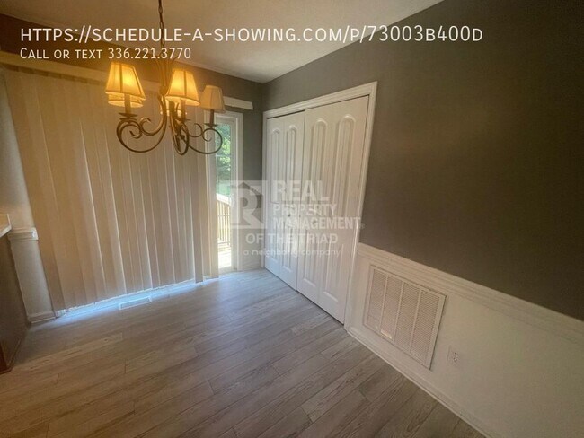 Foto del edificio - Picturesque Single Level 3bd/2ba Property ...