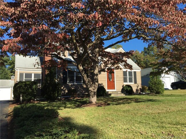 Building Photo - 624 Stillson Rd