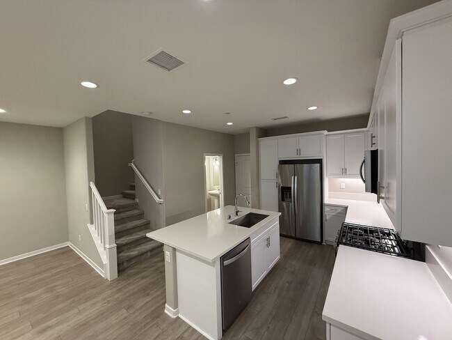 Foto del edificio - West Creek 3 Bedroom Home for Rent in Vale...
