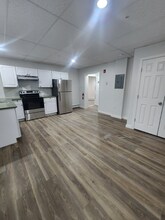 Building Photo - 151 S Main St