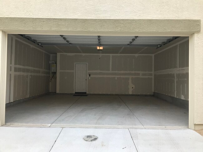 2.5 Car Garage Attached - 9870 Coastal Fog Dr