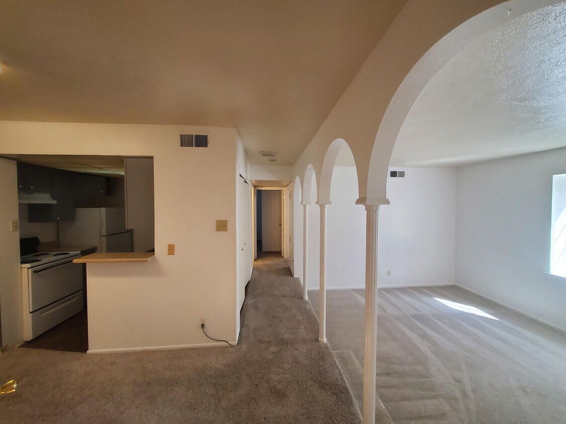 170 De Chantle Rd Unit 1, San Antonio, TX 78201 Room for Rent in San