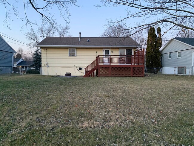 Building Photo - 5241 Grandon Dr