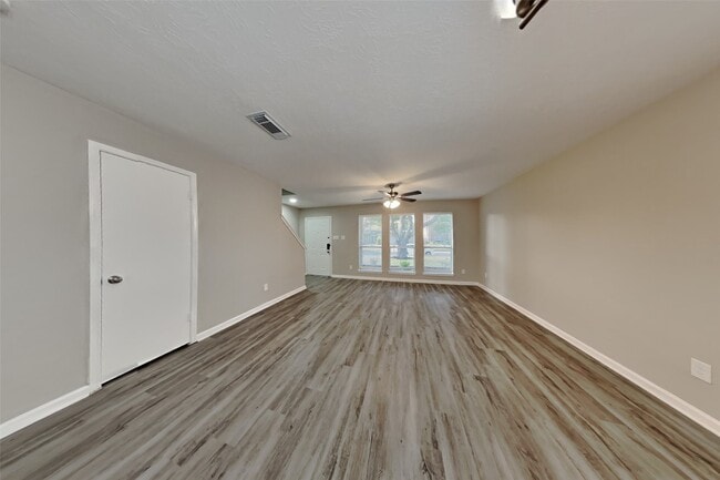 Building Photo - 5346 Yale Dr