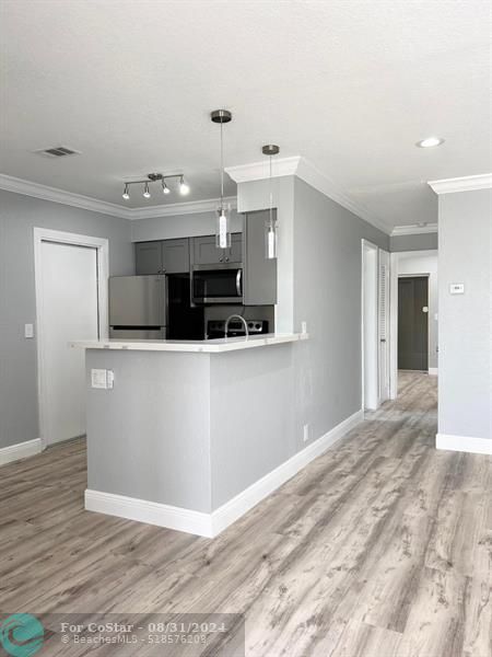 Foto del edificio - 135 NW 57th St