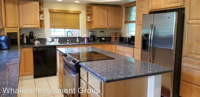 Building Photo - 3 br, 1.5 bath Apartment - 221 S. Kihei rd