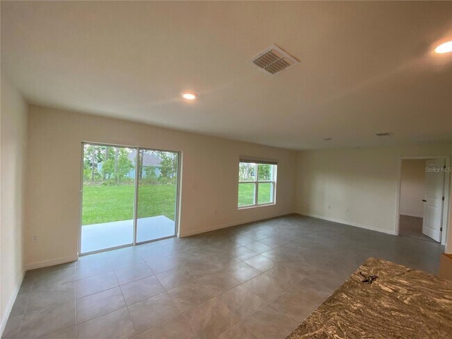 Building Photo - 93 Hickory Course Pass