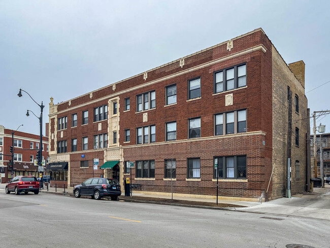 Building Photo - 2226 W Wilson