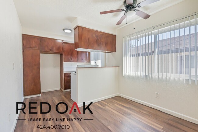 Foto del edificio - 10714 Western Ave
