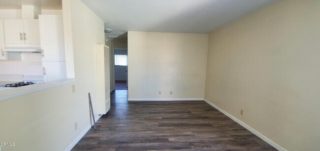 Foto del edificio - 114 Huntington Dr N