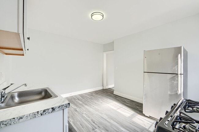 Photo - 400 N Hilton St Apartment