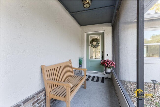 Building Photo - 1940 Blackfoot Trail