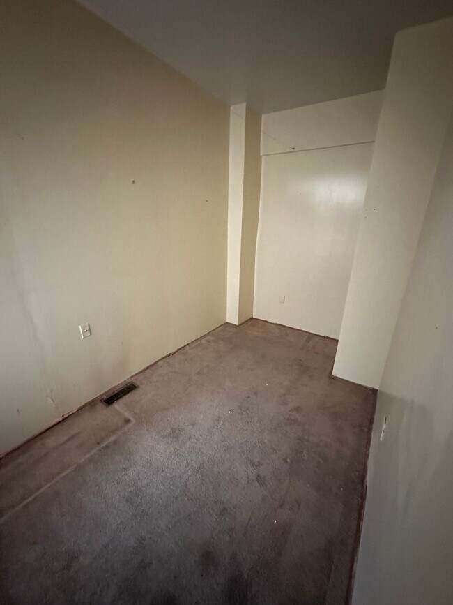 Foto del edificio - 650 W King St