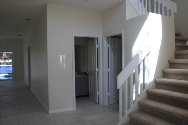 Building Photo - 1819 Meadow Pond Way