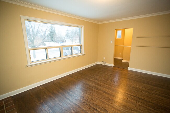 Photo du bâtiment - 23 Flintridge Rd