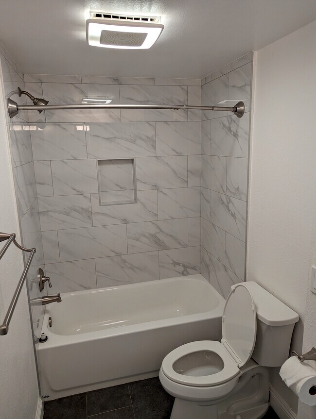 Bañera/ducha - 1715 259th St