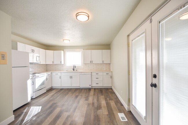 Building Photo - 5125 S 1250 W