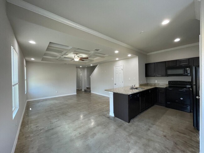Foto del edificio - Townhome for rent
