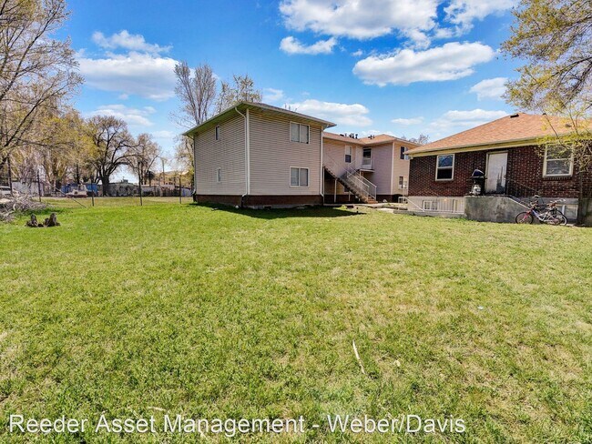Building Photo - 242 N Harrisville Rd