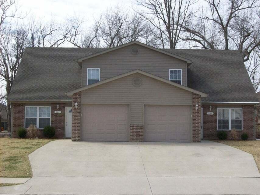 Primary Photo - 307 Burnside Dr