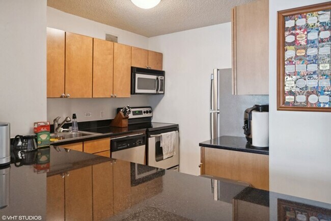 Foto del edificio - 1bed/1bath with full-amenity  is available...