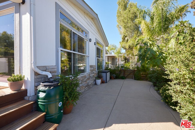 Foto del edificio - 102 Pawnee Ln