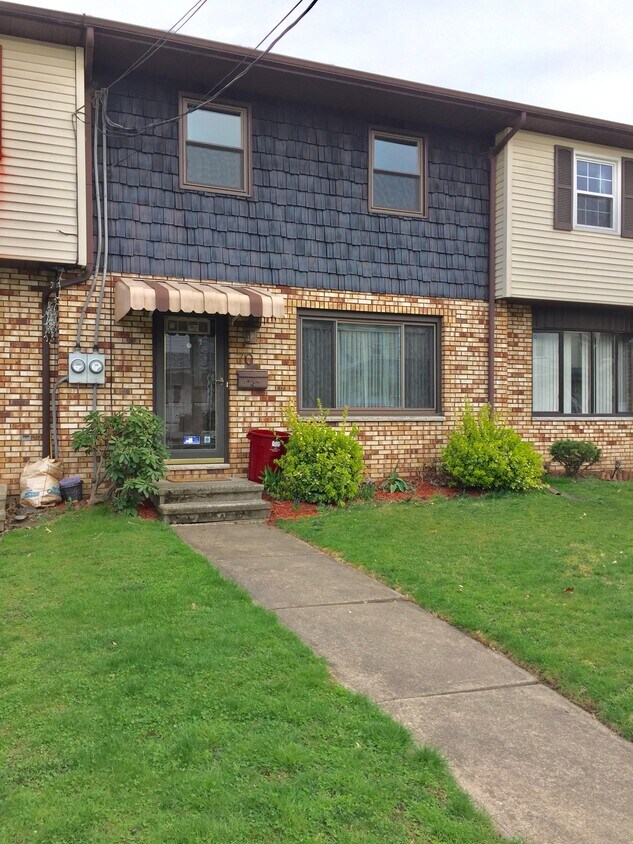 Foto principal - 70 S Thomas Ave