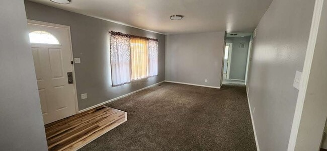 Building Photo - ALL PROSPECTIVE TENANTS MUST SUBMIT A $58 ...
