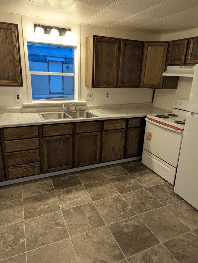 Building Photo - Glendale Mobile Home Park