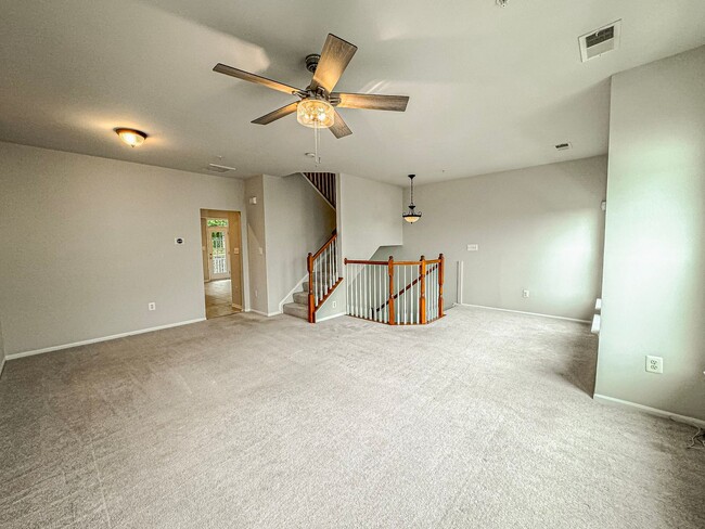 Foto del edificio - Fantastic 3 Bed 2.5 Bath Brick Townhome In...