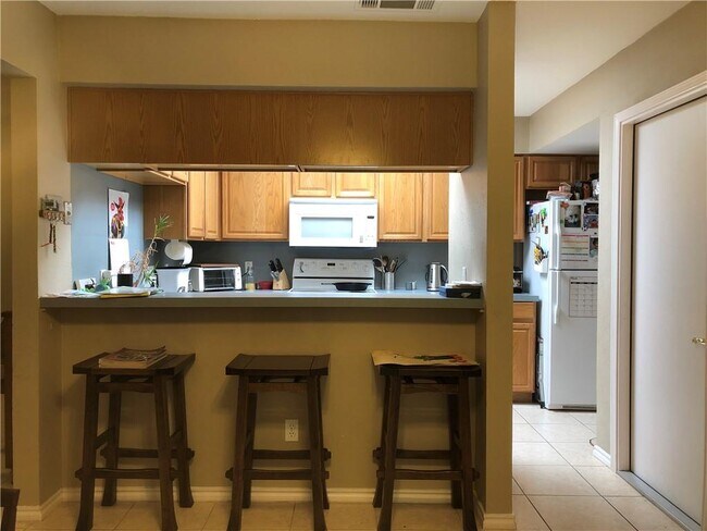 Foto del edificio - 4003 Ridgeline Dr