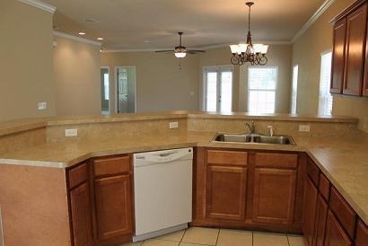 Building Photo - Adorable 3 Bedroom House in South Pointe!