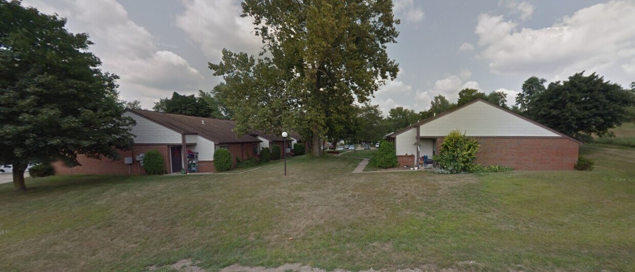 Foto del edificio - 366 S Railroad St