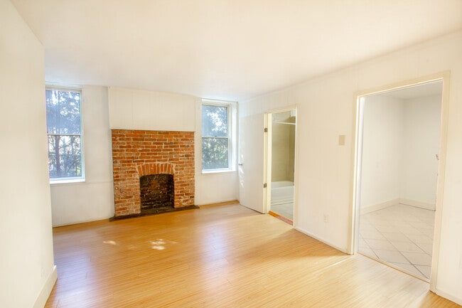 Building Photo - 510 Mifflin Ave