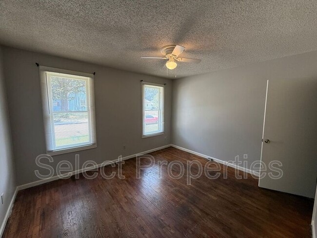 Building Photo - 717 Flint St
