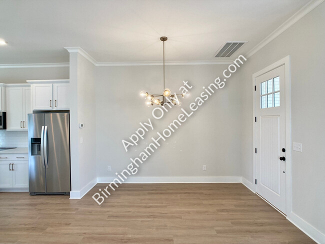 Building Photo - 4870 Silas Ave