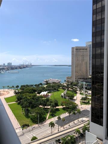Building Photo - 500 Biscayne Blvd