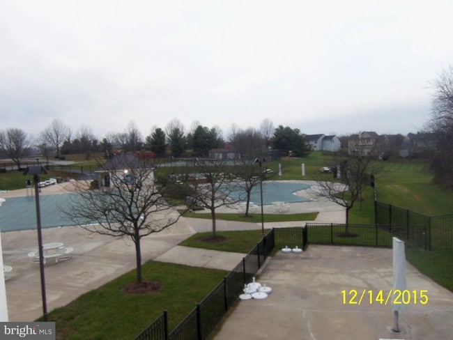 Building Photo - 6220 Glen Valley Terrace