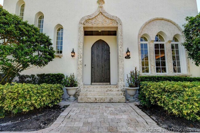 Building Photo - 1054 Melaleuca Rd