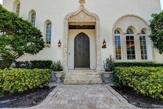 Building Photo - 1054 Melaleuca Rd