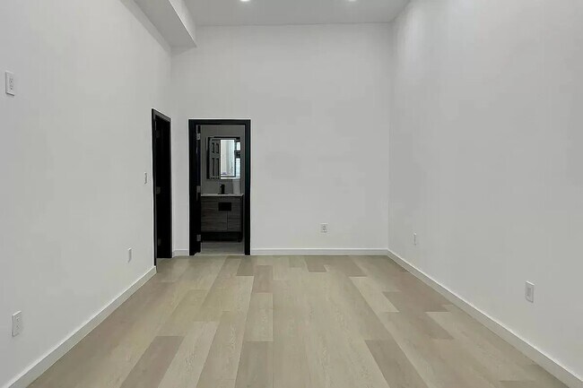 Foto del edificio - 202 St Nicholas Ave