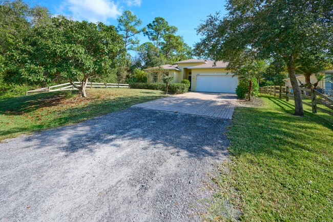 Building Photo - 9086 107th Ct