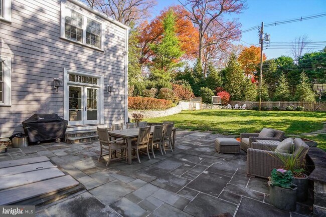 Building Photo - 3 br, 3 bath House - 305 Goodwood Gdns