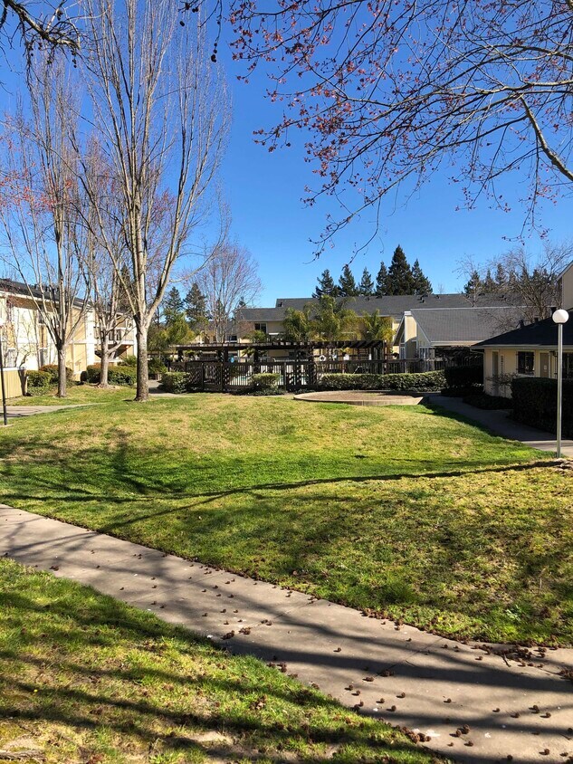 Primary Photo - 3076 Marlow Rd