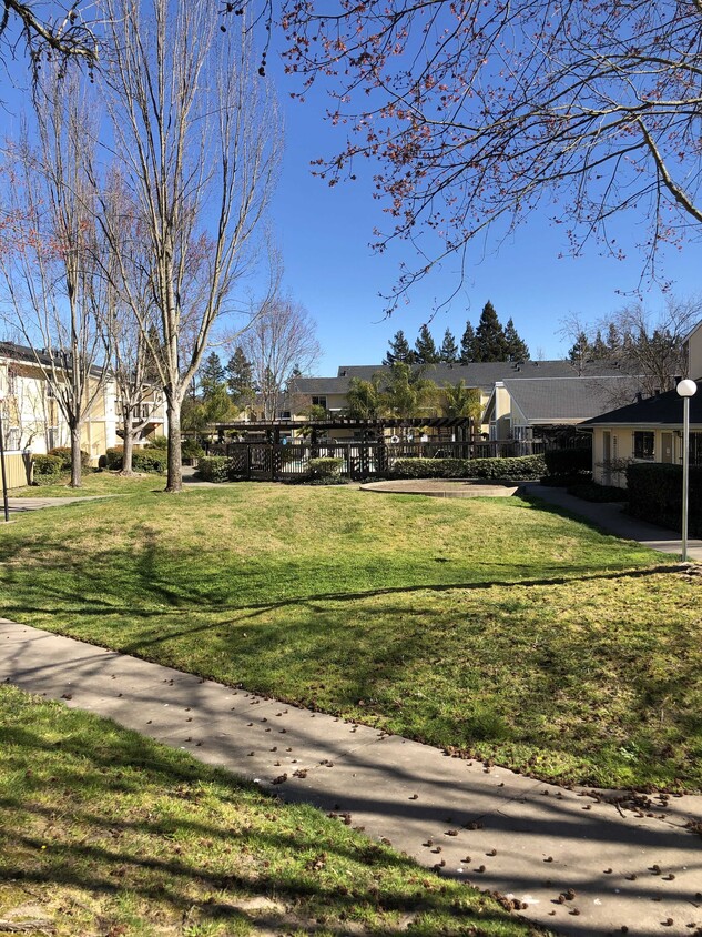 Primary Photo - 3076 Marlow Rd